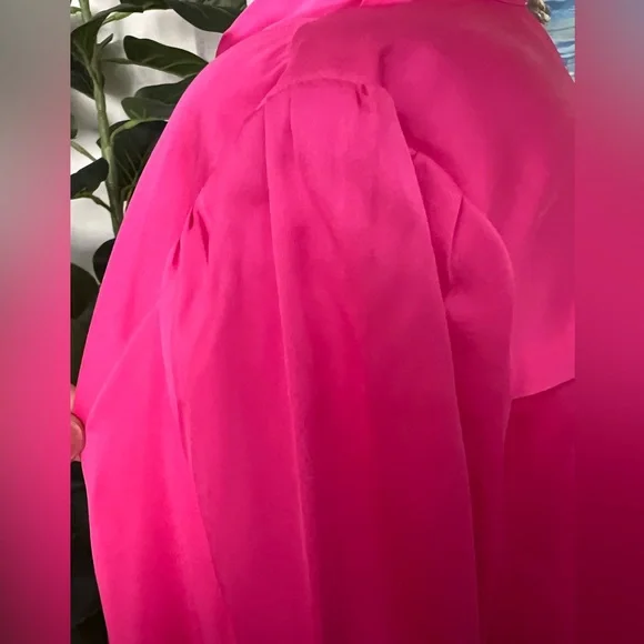 NWT 2 PIECE SATIN SHORTS SET💞 - Picture 3 of 7